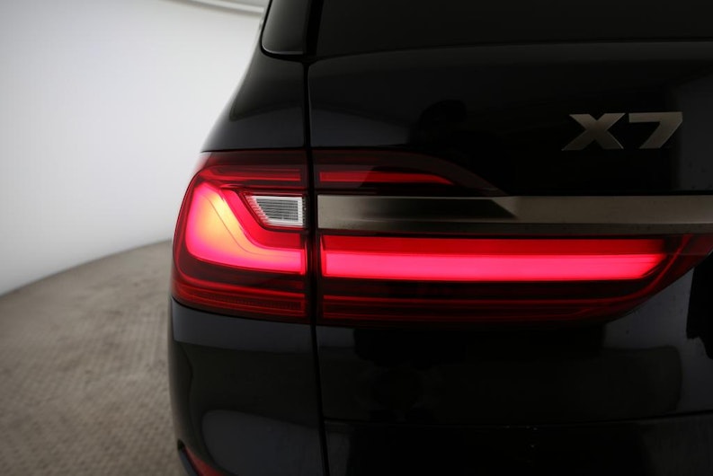 Vehicle image BMW X7