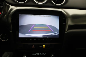 Fahrzeugbild SUZUKI Vitara 1.4 T Sakura Top Hybrid 4x4