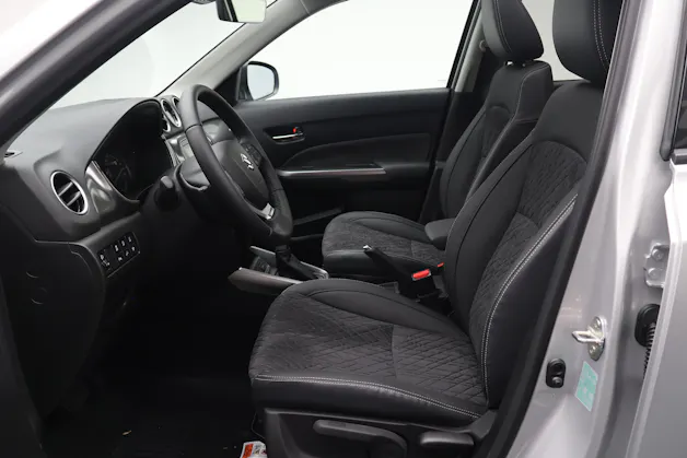 Suzuki Vitara 1.4 T Sakura Top Hybrid 4x4