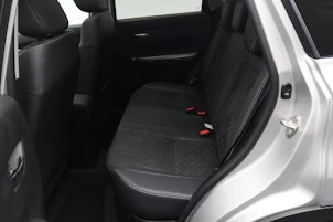 Fahrzeugbild SUZUKI Vitara 1.4 T Sakura Top Hybrid 4x4