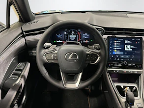 https://vehicle.imgix.net/4185066/529d2d1d-df82-488a-aa5b-5ed965641f2e.jpg