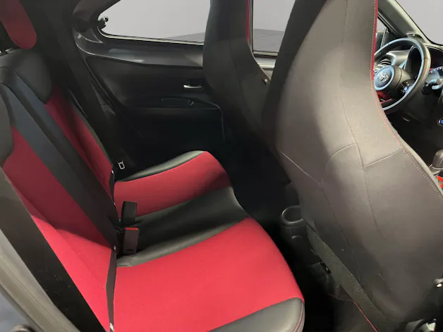Toyota Aygo X 1.0 VVT-i Undercover