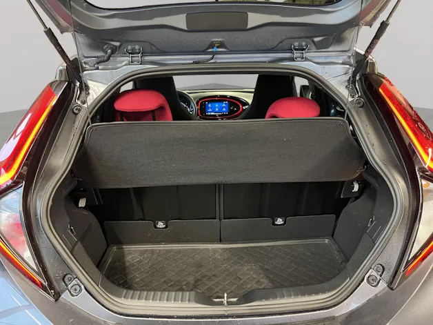 Toyota Aygo X 1.0 VVT-i Undercover