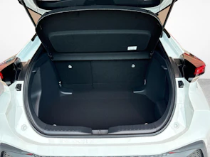 Fahrzeugbild TOYOTA C-HR 2.0 HEV Swiss Edition 4x4