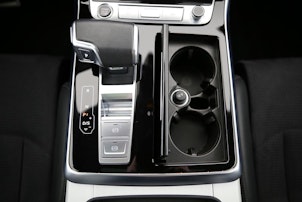 Fahrzeugbild AUDI Q8 3.0 55 TFSI e quattro T-Tronic