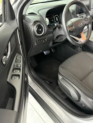 Hyundai Kona Electric Amplia