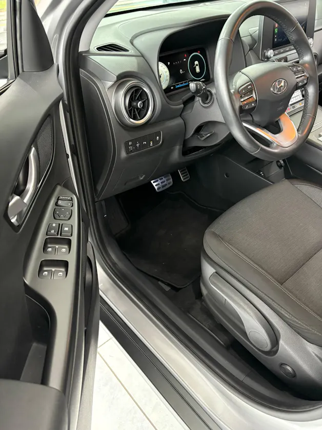Hyundai Kona Electric Amplia