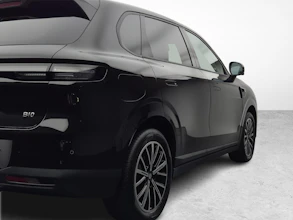 https://vehicle.imgix.net/4185260/f7f588bf-d72e-47ef-b805-ed1ad2a0a2a3.jpg
