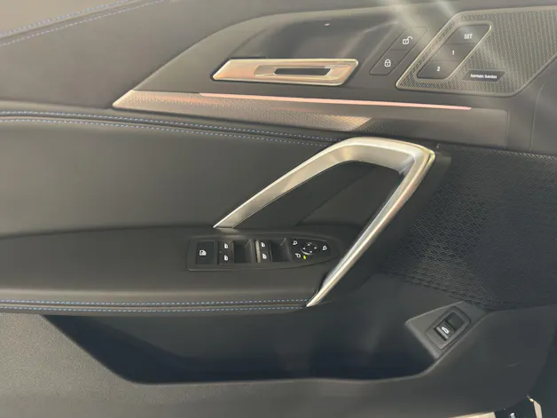 BMW X1 20d xDrive paddles
