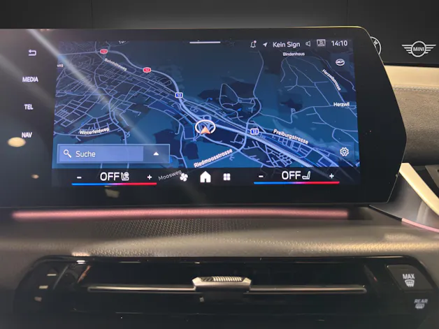 BMW X1 20d xDrive paddles