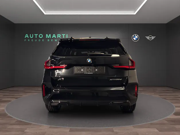 BMW X1 20d xDrive paddles