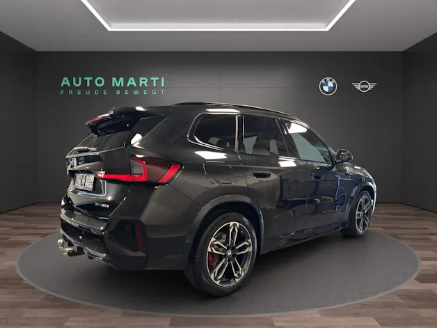 BMW X1 20d xDrive paddles