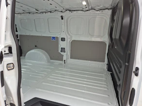https://vehicle.imgix.net/4185390/b1ffea5d-6d2d-45e8-90f5-10ce13167710.jpg