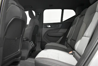 https://vehicle.imgix.net/4185391/4e8bd2b8-ca51-44bd-ae0b-116d0ca75ef3.JPG