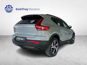 Volvo XC40 2.0 B3 MH Plus Dark