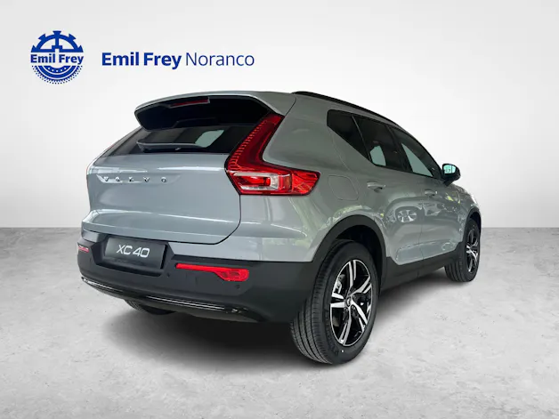 Volvo XC40 2.0 B3 MH Plus Dark