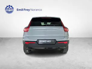 Volvo XC40 2.0 B3 MH Plus Dark