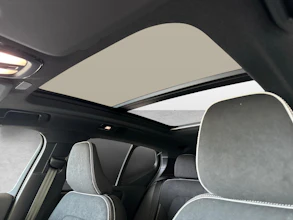 https://vehicle.imgix.net/4185424/6653d37b-bde6-4c9f-8603-83ae2bfbd7a6.jpg