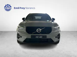Volvo XC40 2.0 B3 MH Plus Dark