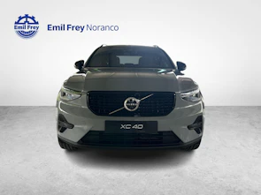 Fahrzeugbild VOLVO XC40 2.0 B3 MH Plus Dark