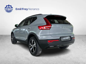 Fahrzeugbild VOLVO XC40 2.0 B3 MH Plus Dark