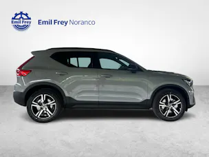 Volvo XC40 2.0 B3 MH Plus Dark