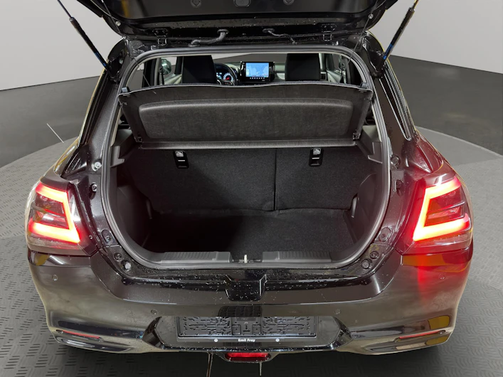 Fahrzeugbild SUZUKI SWIFT