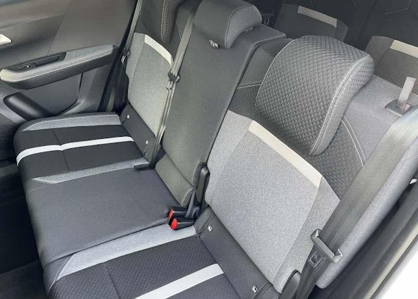 Vehicle image 12 Vehicle image 12