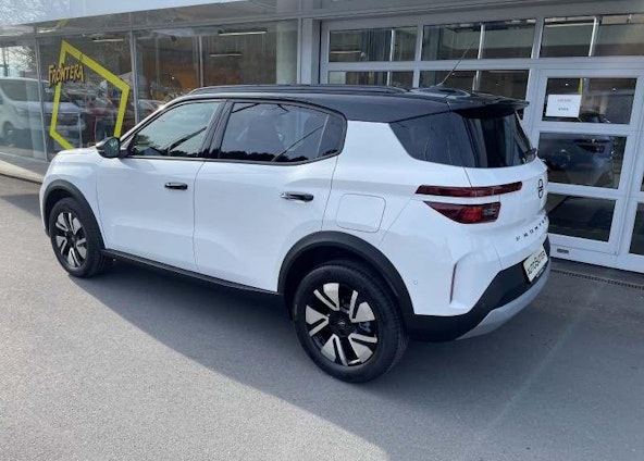 Vehicle image 3 Vehicle image 3