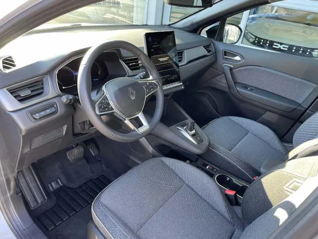 Renault Captur 1.8 E-Tech techno