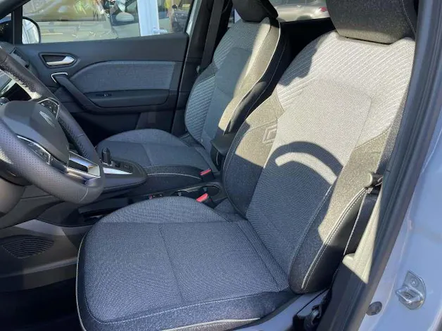 Renault Captur 1.8 E-Tech techno