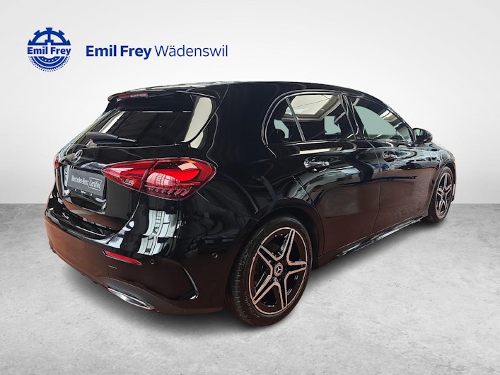 Vehicle image MERCEDES-BENZ A 180