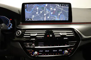 BMW 530e xDrive SAG Touring
