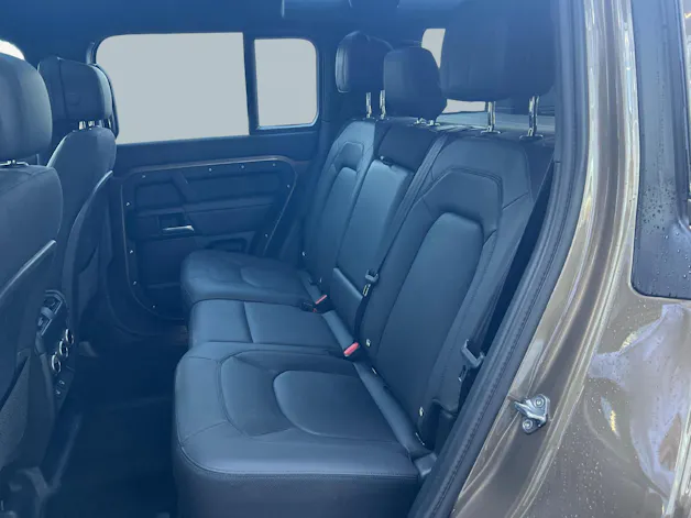 Land Rover Defender 110 3.0 D I6 300 X