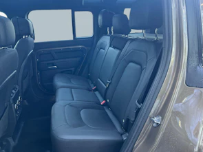 Fahrzeugbild LAND ROVER Defender 110 3.0 D I6 300 X