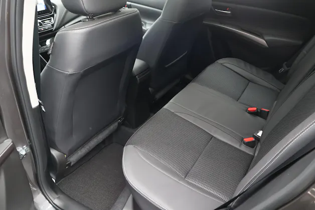 Suzuki S-Cross 1.4 T Sakura Top Hybrid 4x4