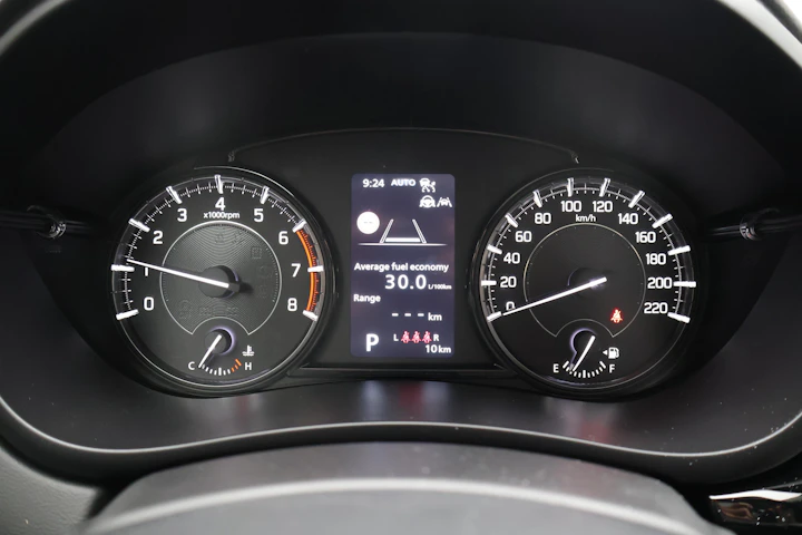 SUZUKI S-Cross 1.4 T Sakura Top Hybrid 4x4: Jetzt Probefahrt buchen!