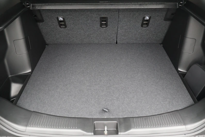 Fahrzeugbild SUZUKI S-CROSS