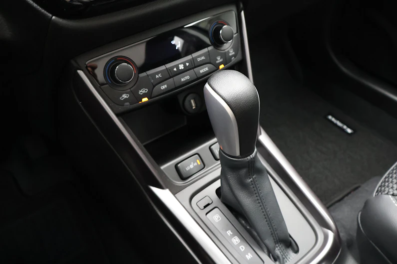 Fahrzeugbild SUZUKI S-CROSS