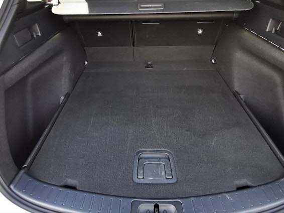 Vehicle image 8 Vehicle image 8