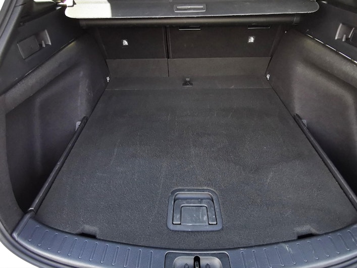 Vehicle image TOYOTA COROLLA