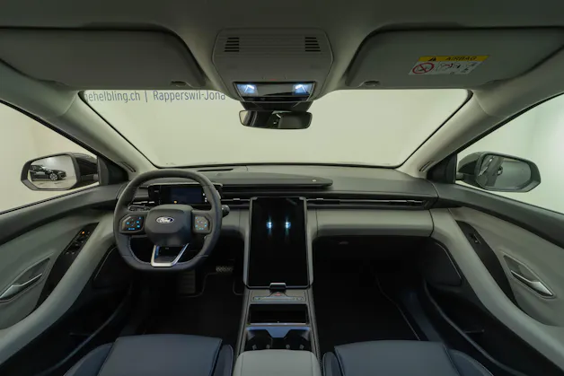 Ford Explorer Extended Range Premium AWD