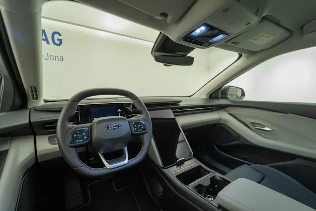 Ford Explorer Extended Range Premium AWD