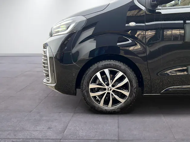 Toyota PROACE Verso L1 2.0 D Trend
