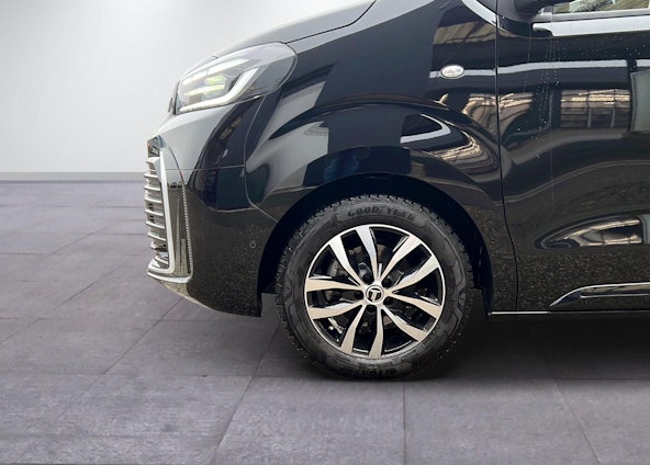 Vehicle image 2 Vehicle image 2