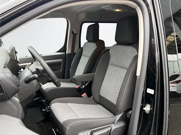Toyota PROACE Verso L1 2.0 D Trend