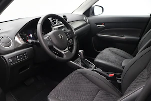 Fahrzeugbild SUZUKI Vitara 1.4 T Sakura Top Hybrid 4x4