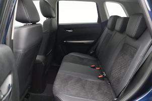 Fahrzeugbild SUZUKI Vitara 1.4 T Sakura Top Hybrid 4x4