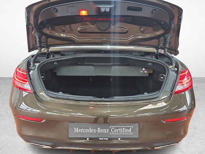 Vehicle image MERCEDES-BENZ C 200