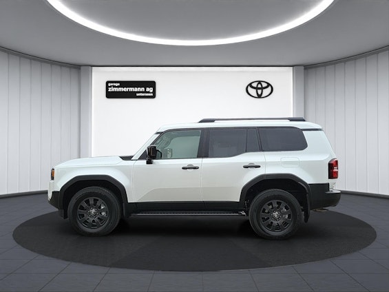 Vehicle image 10 Vehicle image 10